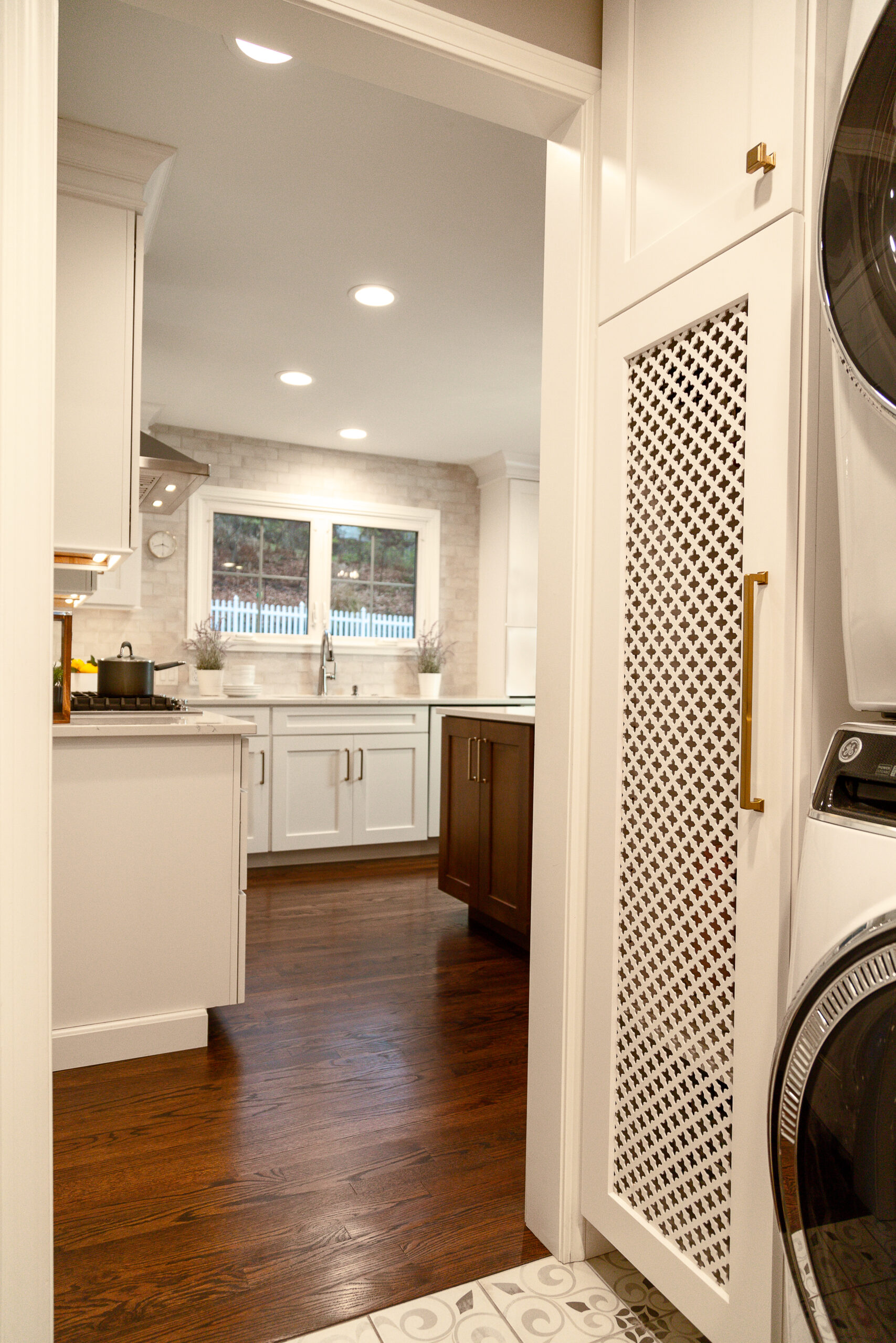 Briner Home-Laundry Rm Cabinet